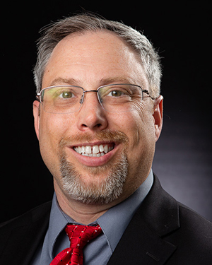 headshot of connor warner